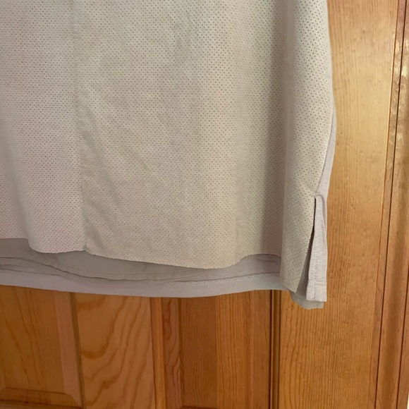 NWOT Beige Top - Picture 4 of 6